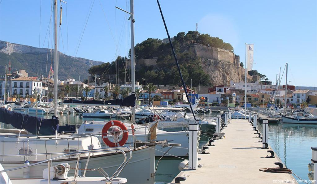 Penthouse Duplex 4 Pax By Costablancarent Lägenhet Denia Exteriör bild